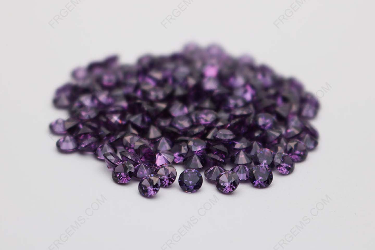 Cubic Zirconia Amethyst Color Round Shape faceted cut 5mm stones CZ10 IMG_0342