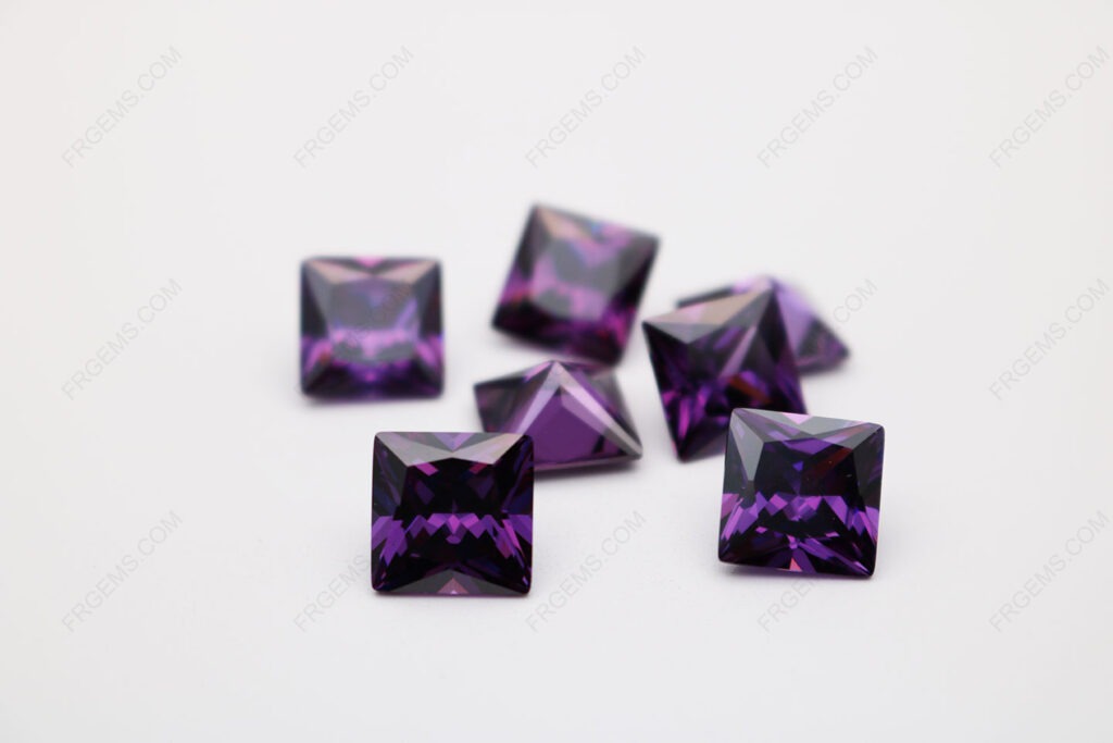 Cubic_Zirconia_Amethyst_Color_Square_Shape_Princess_cut_8x8mm_stones_IMG_0406