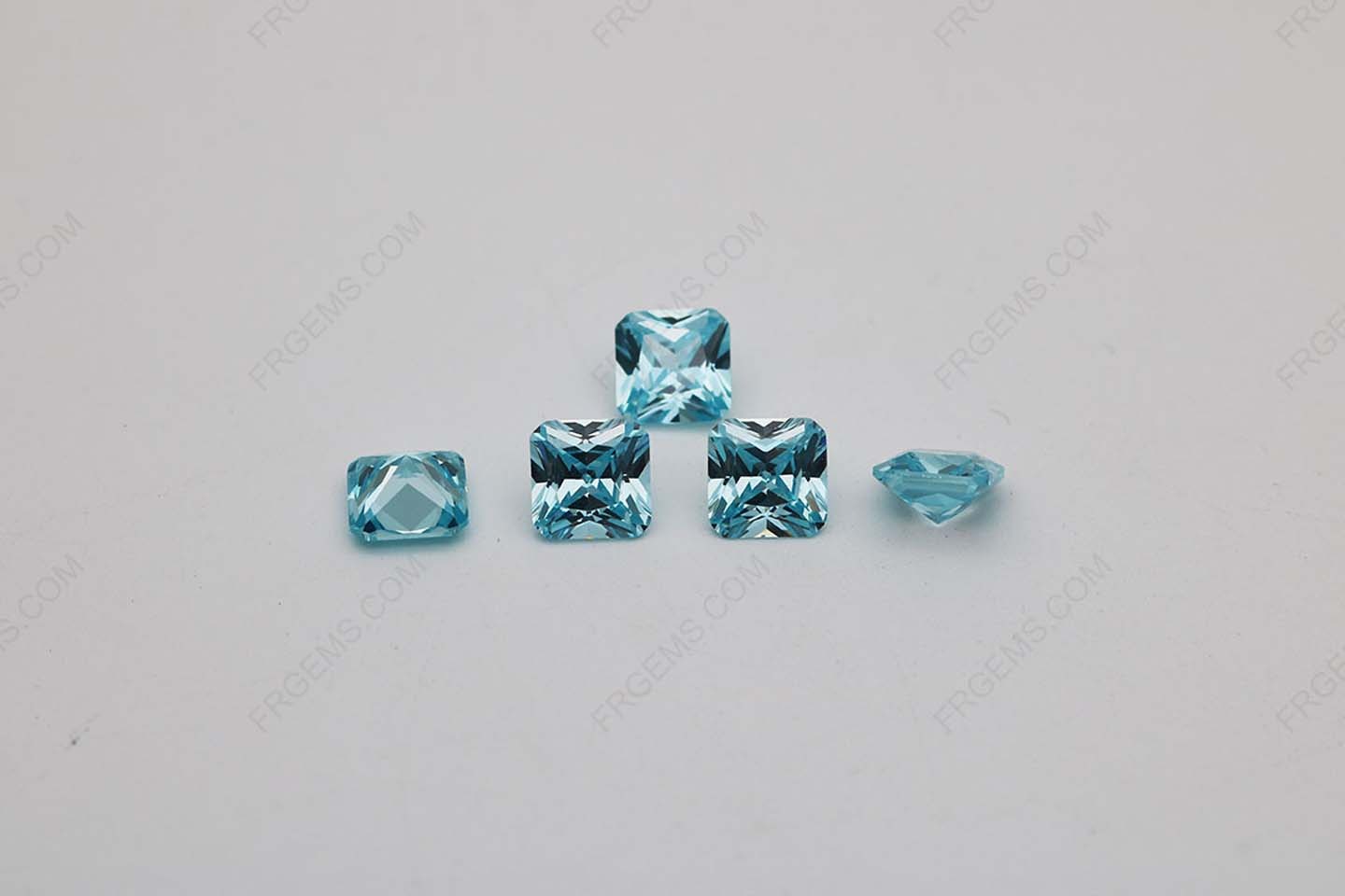 Cubic_Zirconia_Aquamarine_Radiant_Cut_7x7mm_stones_China_Supplier_IMG_2408