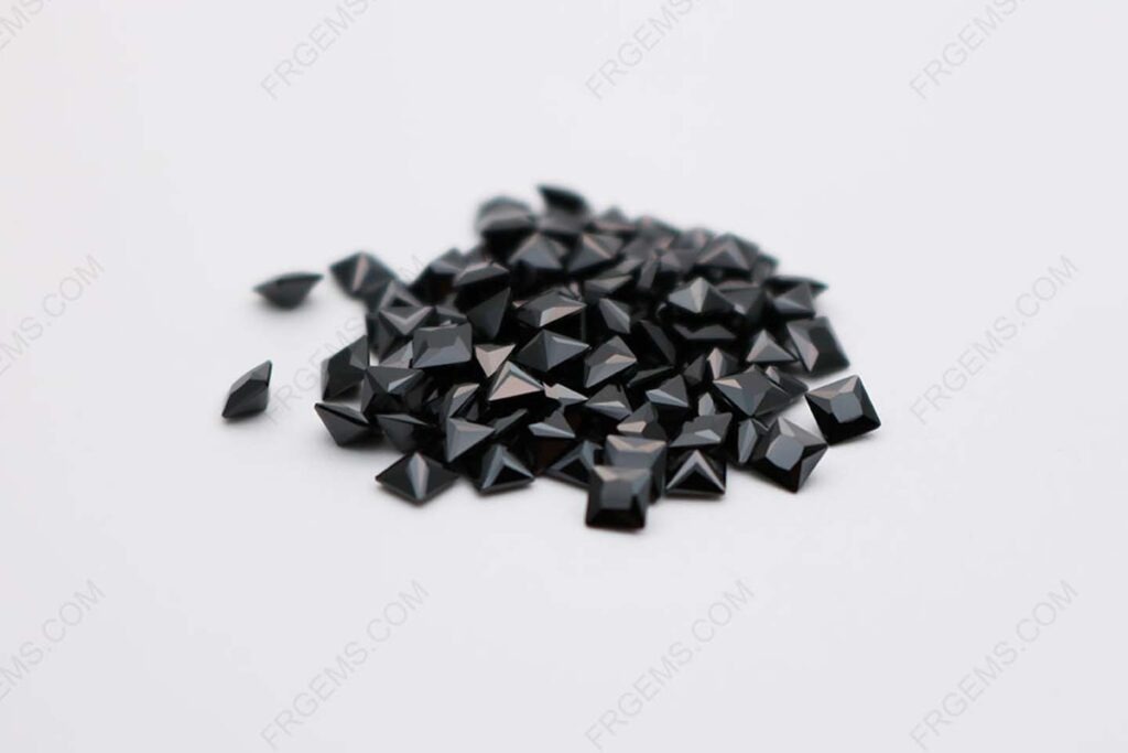 Cubic_Zirconia_Black_Color_Square_Shape_Princess_Cut_5x5mm_stones_IMG_0320