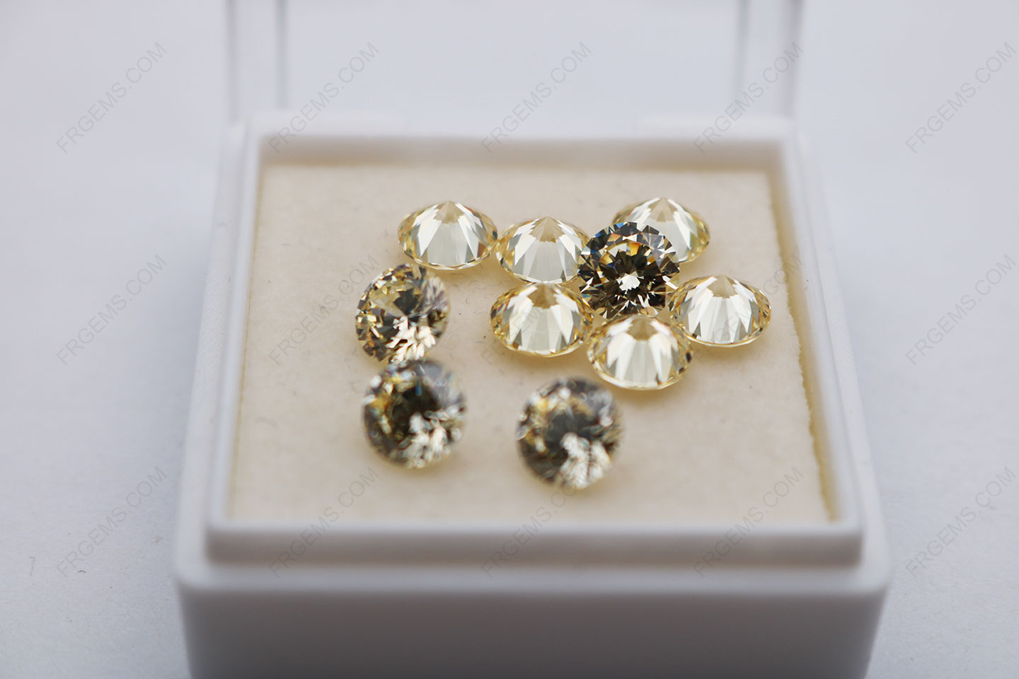 Cubic Zirconia Canary Yellow Round Shape diamond faceted cut 6.50mm stones 5A CZ06 IMG_3467