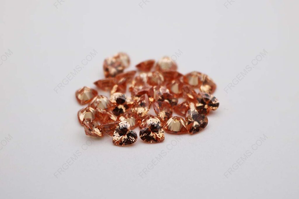 Cubic_Zirconia_Champagne_Heart_Shape_faceted_Cut_7x7mm_stones_IMG_1209
