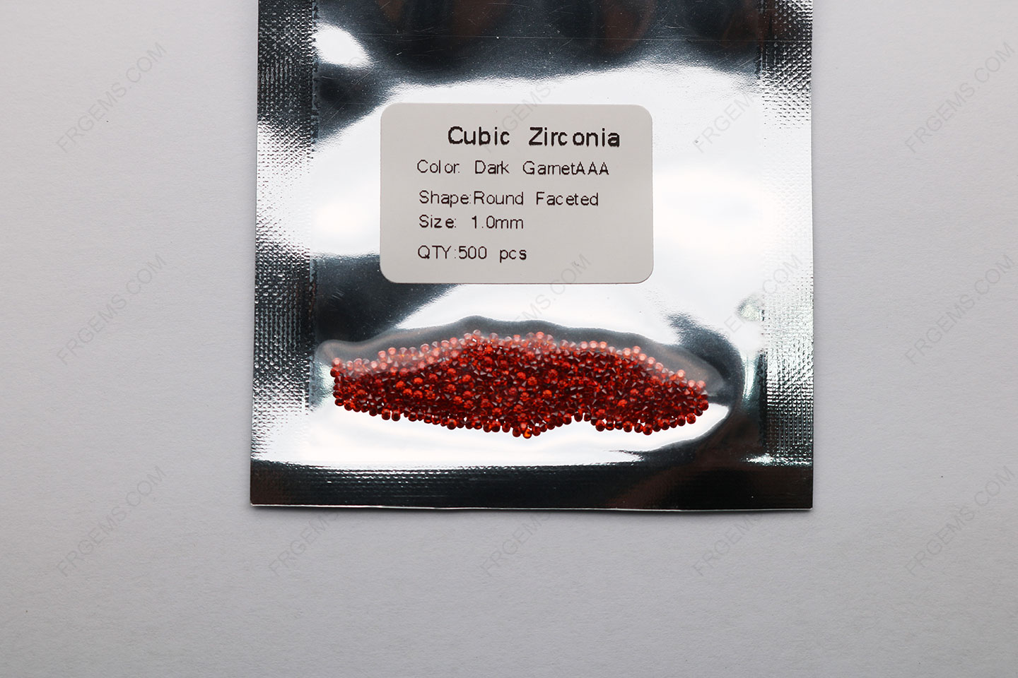 Cubic Zirconia Dark Garnet Redt Round Shape diamond faceted cut 1mm stones CZ23 IMG_3795