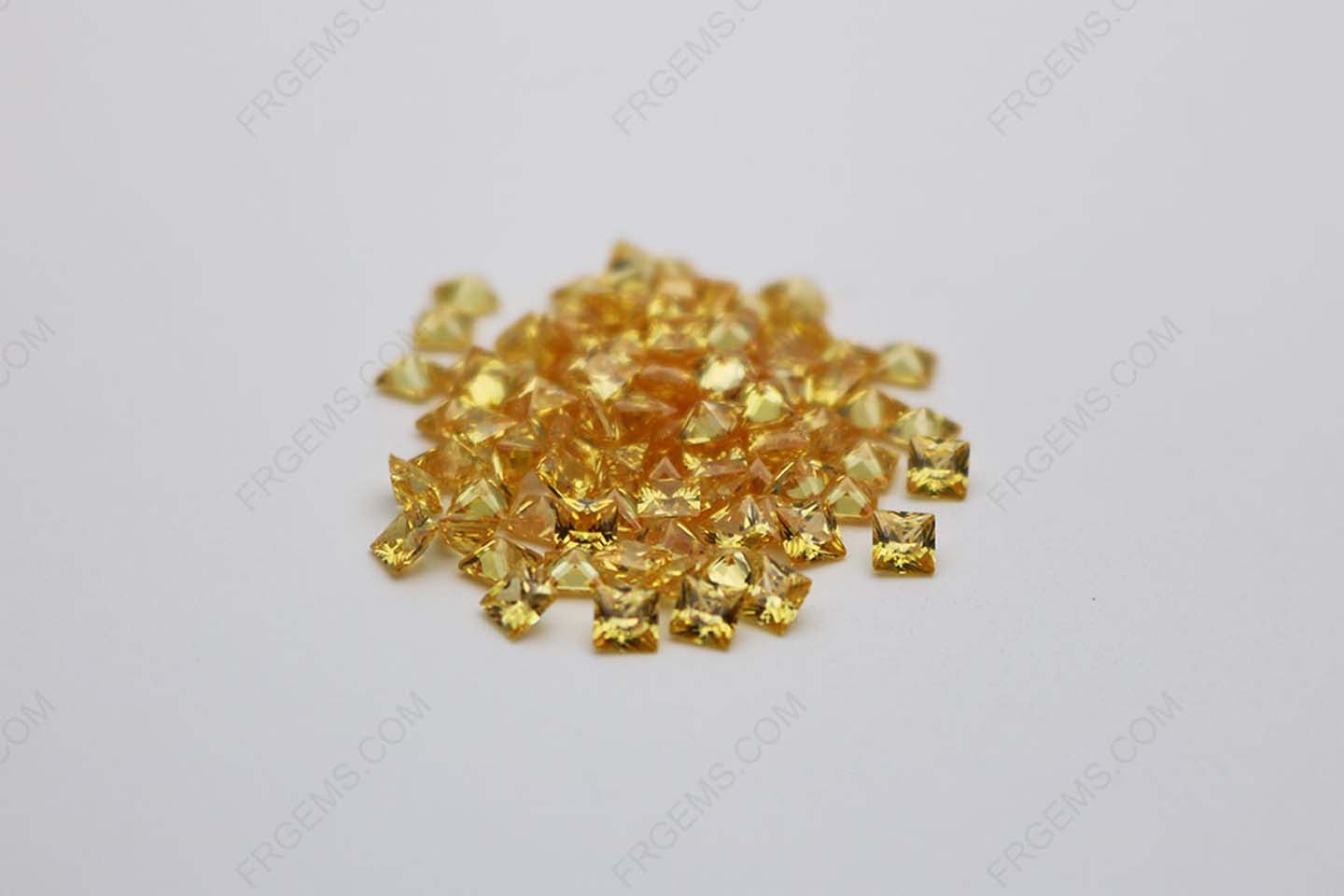 Cubic Zirconia Golden Yellow Square Shape faceted Princess Cut 5x5mm stones CZ05 IMG_0310