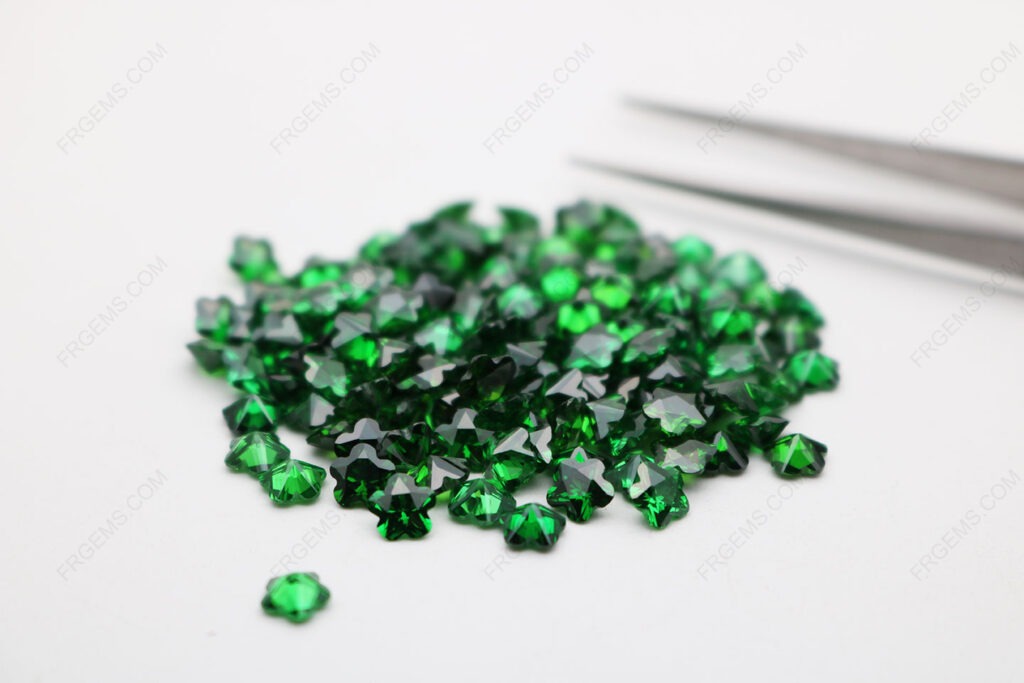 Cubic_Zirconia_Green_Flower_Cut_5x5mm_stones_IMG_2636