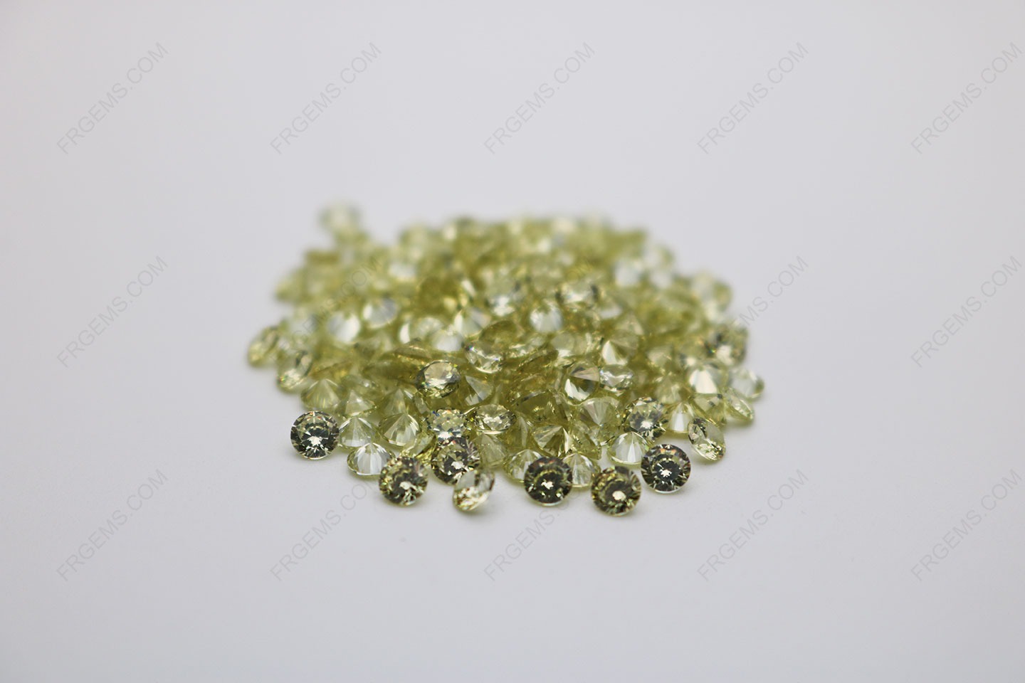 Cubic Zirconia Olive Yellow Round Shape Diamond faceted Cut 5mm stones CZ25 IMG_0358