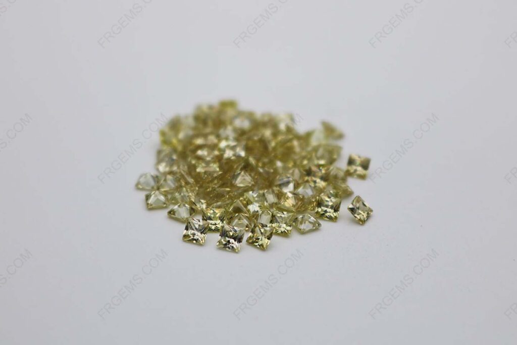 Cubic_Zirconia_Olive_Yellow_Square_Shape_Princess_Cut_4x4mm_stones_IMG_0313