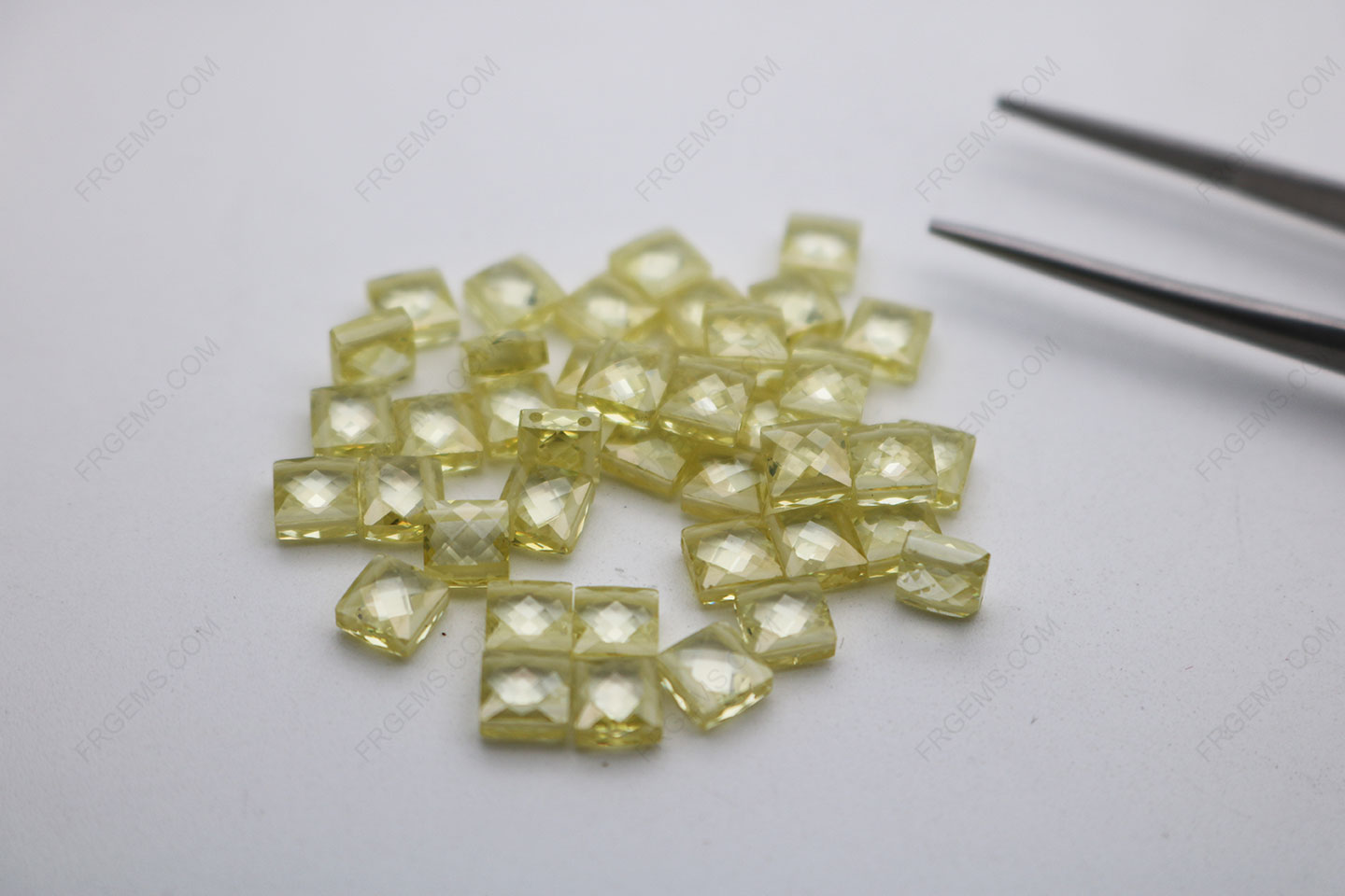 Cubic Zirconia Olive Yellow Square double checkerboard Cut 5x5mm stones CZ25 IMG_2780
