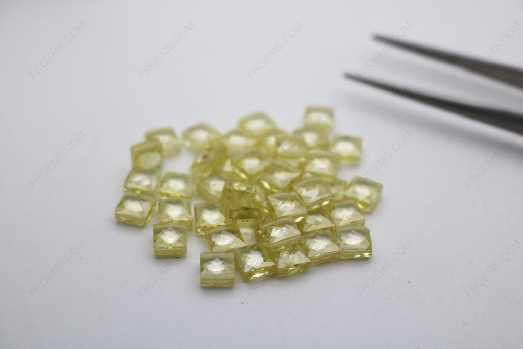 Cubic_Zirconia_Olive_Yellow_Square_double_checkerboard_Cut_5x5mm_stones_IMG_2780