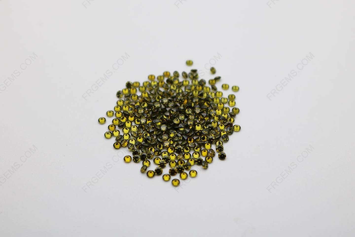 Cubic Zirconia Peridot Round Shape faceted diamond cut 2mm Melee stones CZ27 IMG_1016