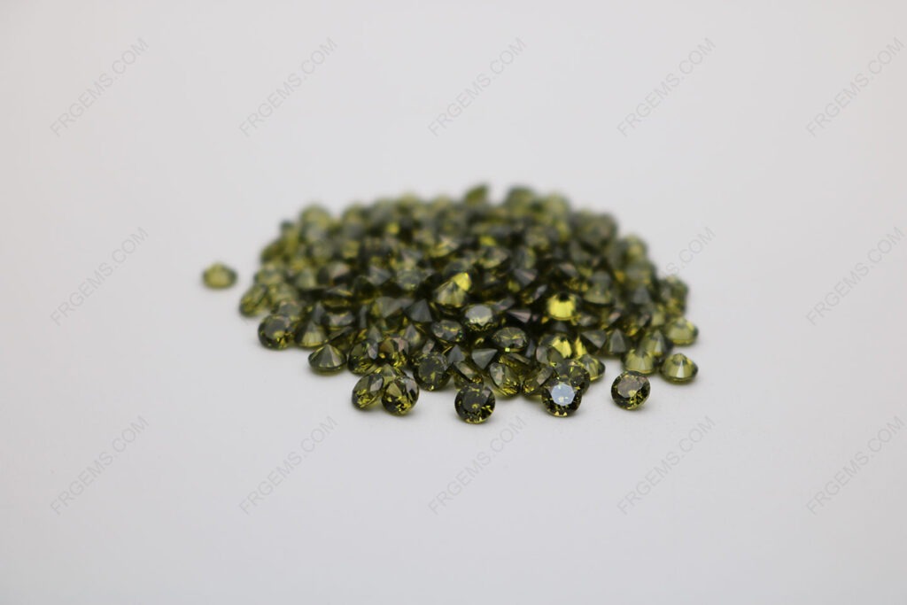 Cubic_Zirconia_Peridot_Round_Shape_faceted_diamond_cut_4mm_stones_IMG_0343