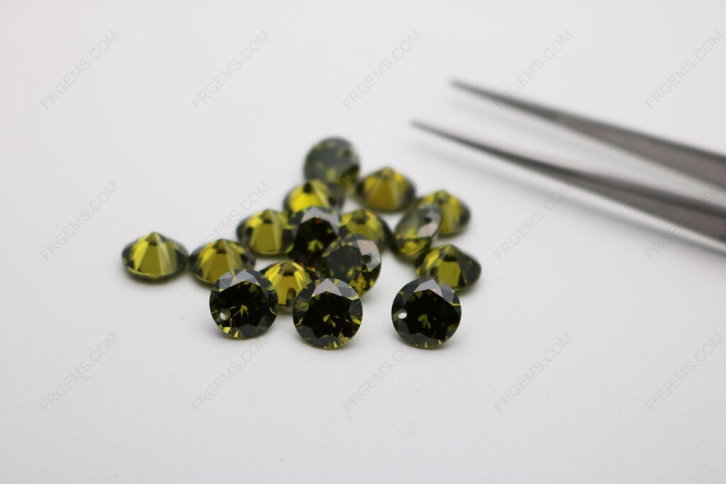 Cubic_Zirconia_Peridot_Round_Shape_faceted_diamond_cut_with_drilled_hole_8mm_stones_IMG_1346