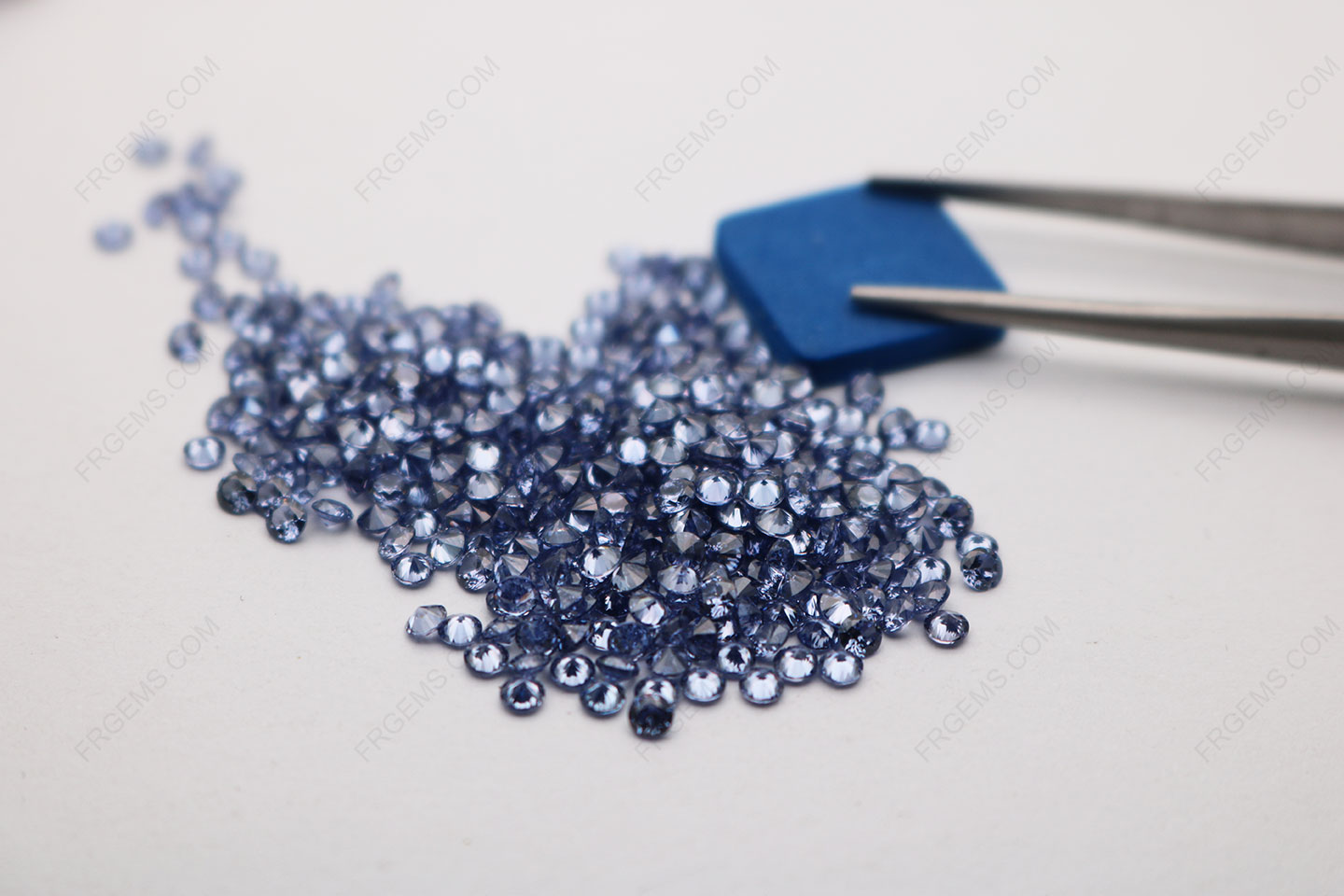 Cubic Zirconia Tanzanite Round Shape diamond faceted Cut 2.5mm stones CZ32 IMG_3783