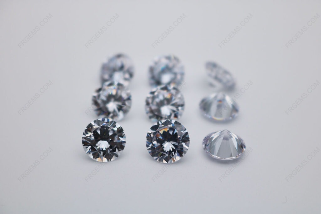 Cubic_Zirconia_White_Color_3A_Quality_Round_Shape_Diamond_Faceted_Cut_10mm_stones_IMG_0247