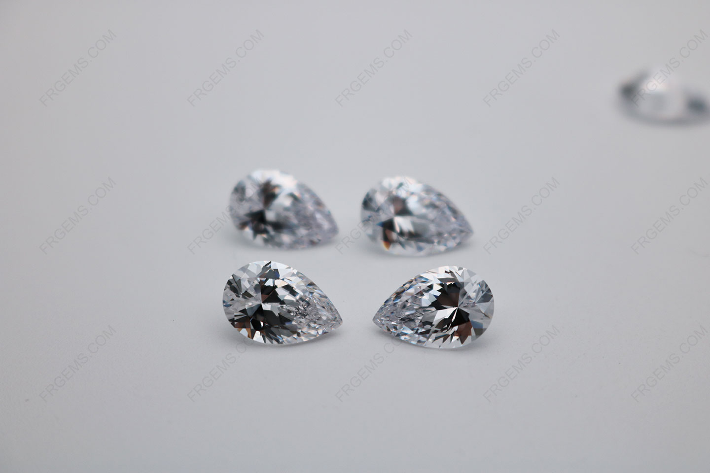 Cubic Zirconia White Color 5A Best Quality Pear Shape 10x7mm stones CZ01 IMG_0672