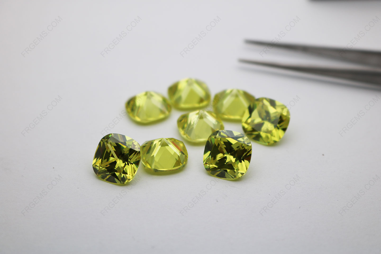 Loose CZ Cubic Zirconia Apple Green Cushion Shape Faceted Cut 12x12mm stones CZ42 IMG_4809