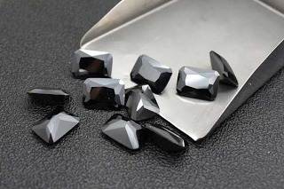 Black-Color-Cubic-Zirconia-Octagon-Shape-Gemstones