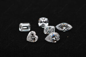 CZ-White-Color-5A-Best-Quality-faceted-gemstones-with-drilled-holes-Wholesale-China-IMG_4967