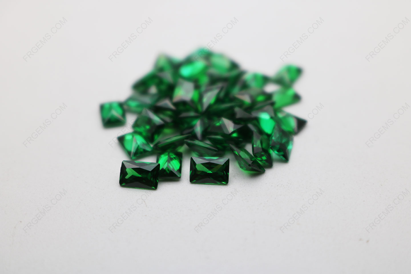 Rectangle shape princess faceted cut birthstone loose Cubic Zirconia Green color gemstones IMG_5238