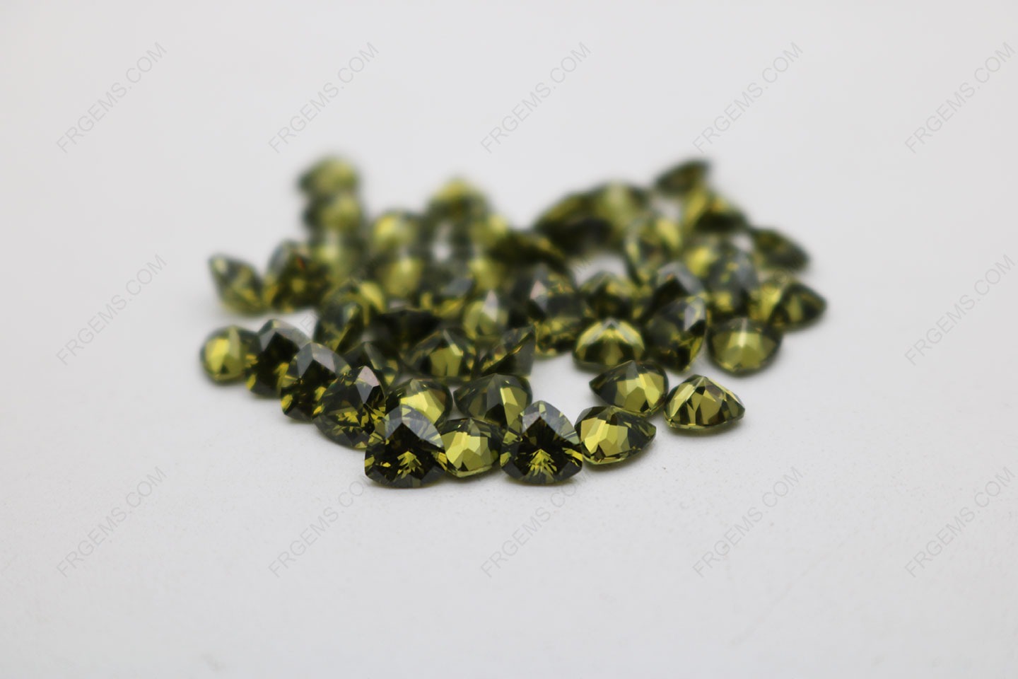 Cubic Zirconia Peridot Trillion Shape Diamond faceted cut 5x5mm stones CZ27 IMG_4878