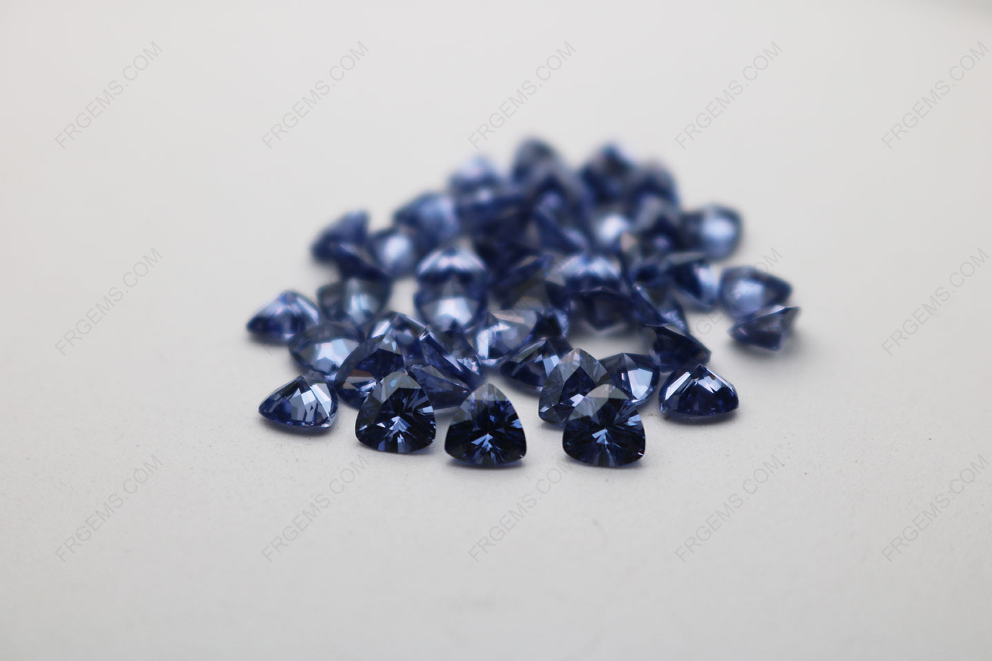 Cubic Zirconia Tanzanite Trillion Shape Diamond faceted cut 5x5mm stones CZ32 IMG_4902