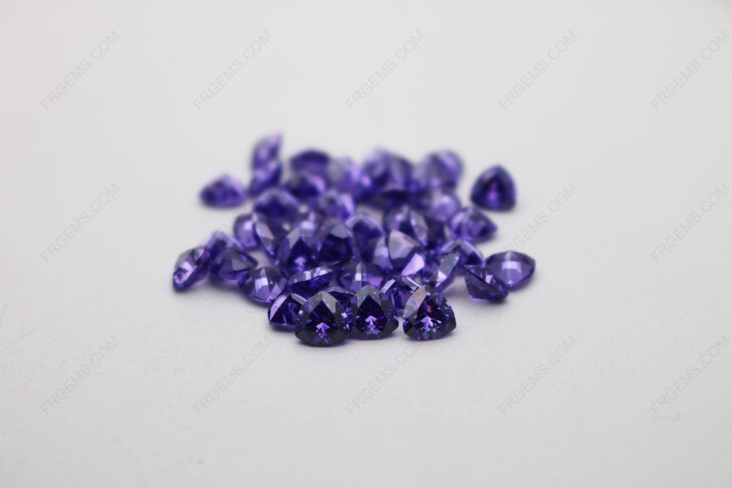 Cubic Zirconia Violet Trillion Shape Diamond faceted cut 5x5mm stones CZ19 IMG_4908