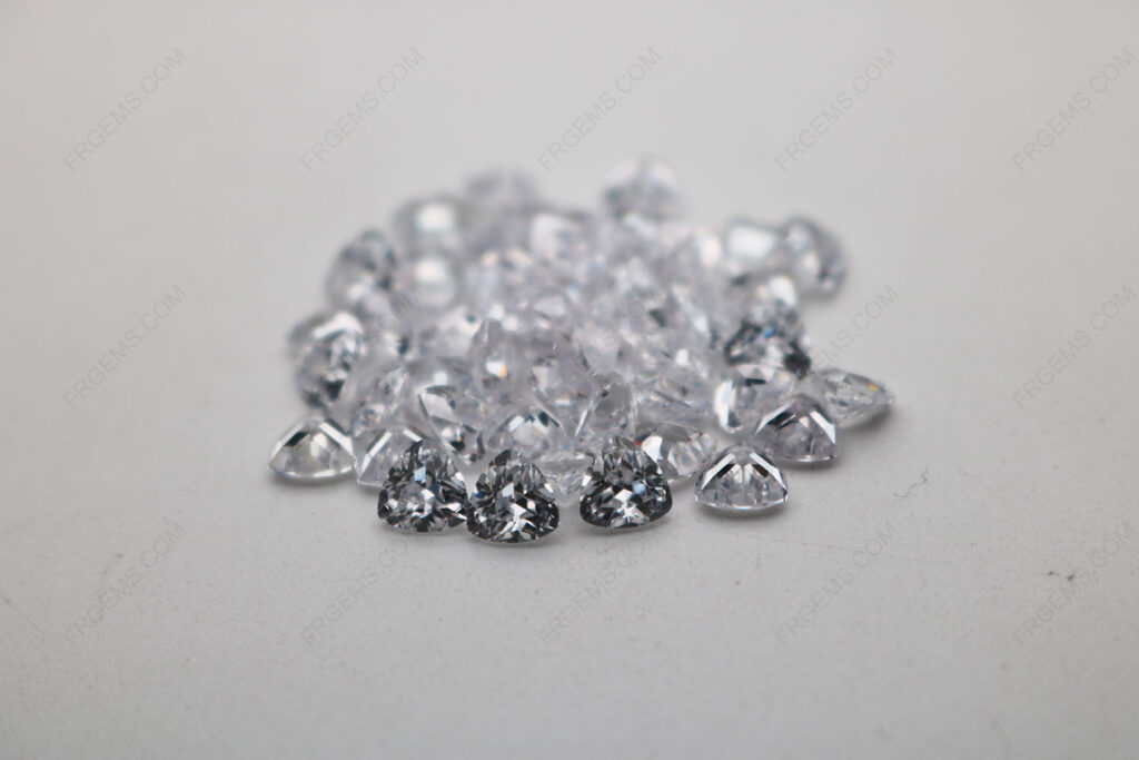 Cubic_Zirconia_White_Trillion_Shape_Diamond_faceted_cut_5x5mm_stones_IMG_4894