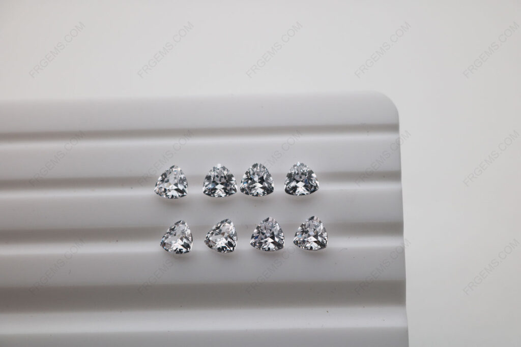 Cubic_Zirconia_White_Trillion_Shape_Diamond_faceted_cut_5x5mm_stones_IMG_4896
