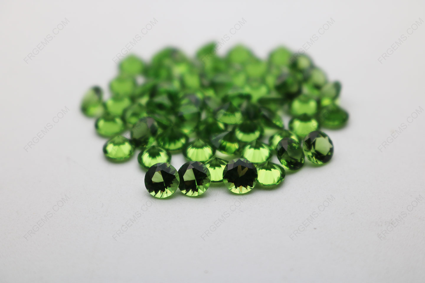Loose Nano Crystal Peridot Dark Shade 151# Round Diamond faceted cut 5mm stones IMG_4922