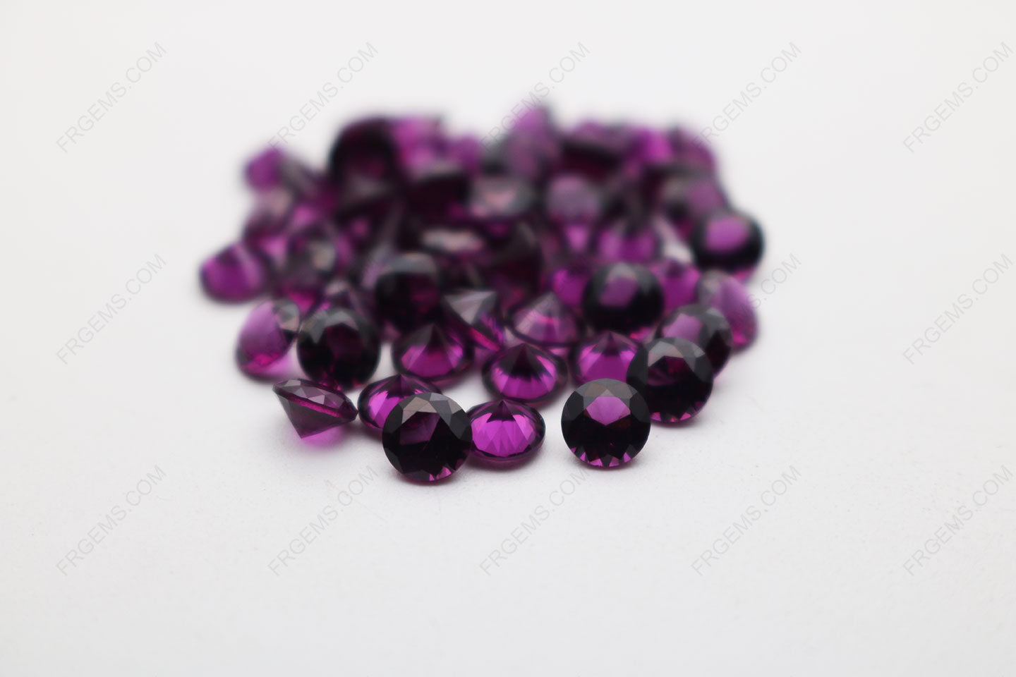 Nano Purple Dark Color Shade 167/1# Round Diamond faceted cut 5.00mm stones IMG_4924