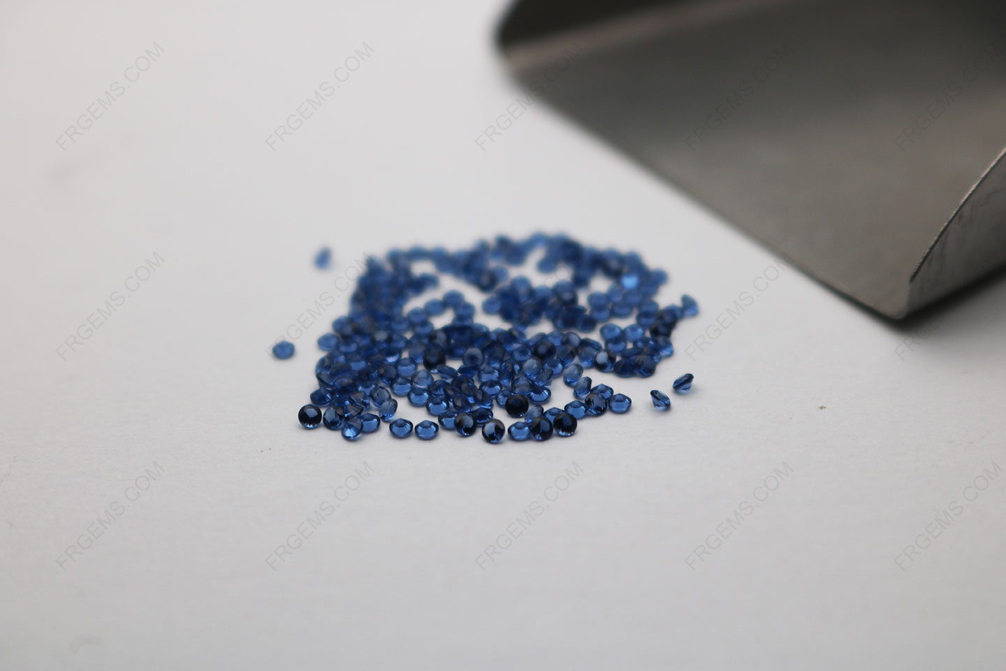 Nano Crystal Sapphire Blue Dark Color 121# Round shape Faceted Cut 1.50mm gemstones IMG_4985