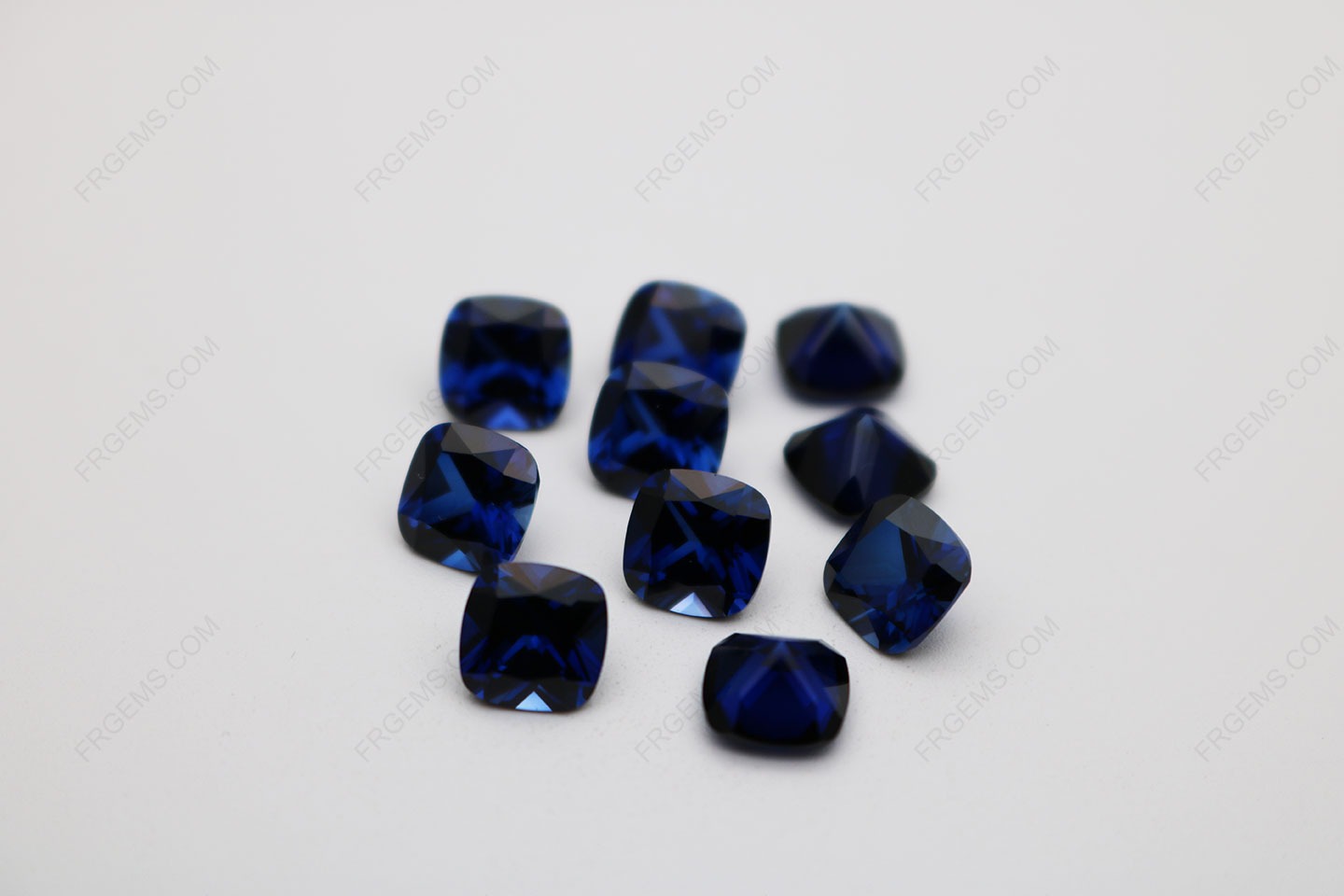 Loose Synthetic Corundum Blue Sapphire 34# Cushion Shape Faceted Cut 8x8mm stones IMG_0932