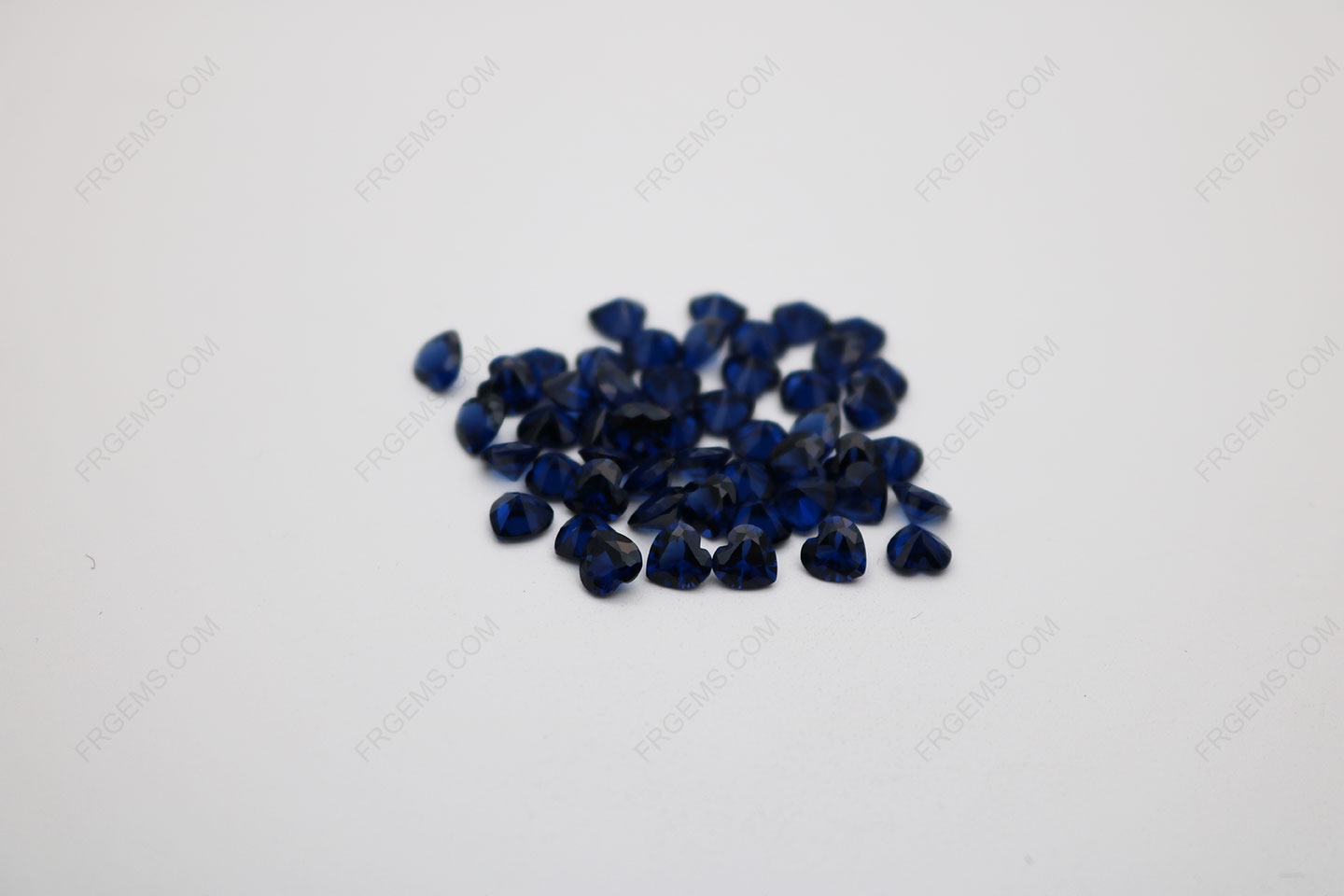 Corundum Blue Sapphire 34# Heart Shape Faceted Cut 5x5mm stones IMG_1324