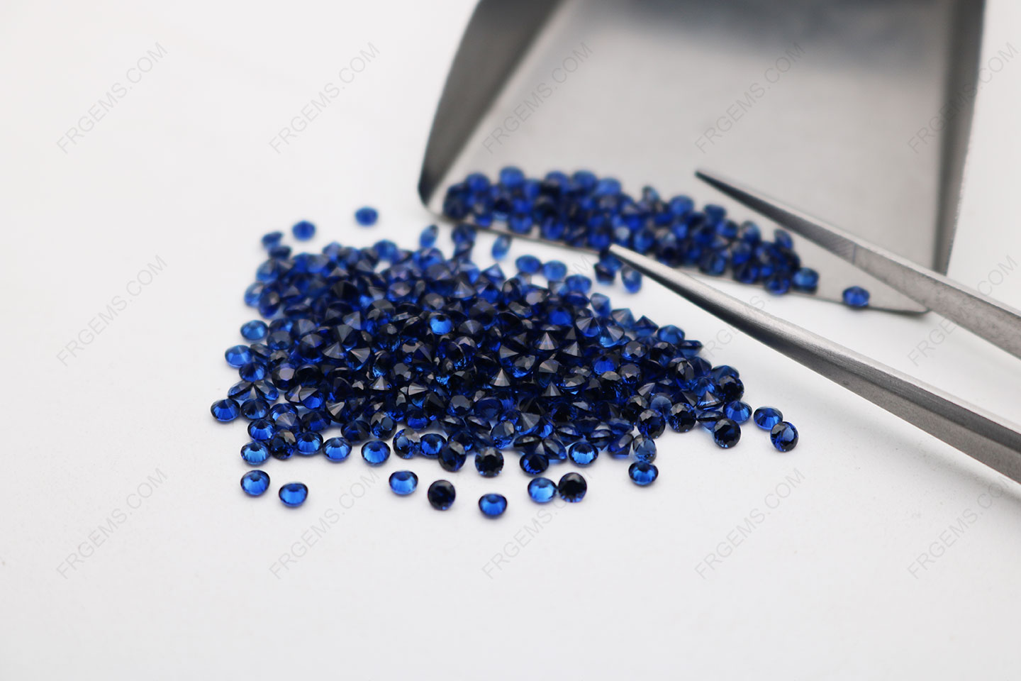 Loose Synthetic Corundum Blue Sapphire 34# Round Shape Small melee Faceted Cut 2mm stones IMG_1777