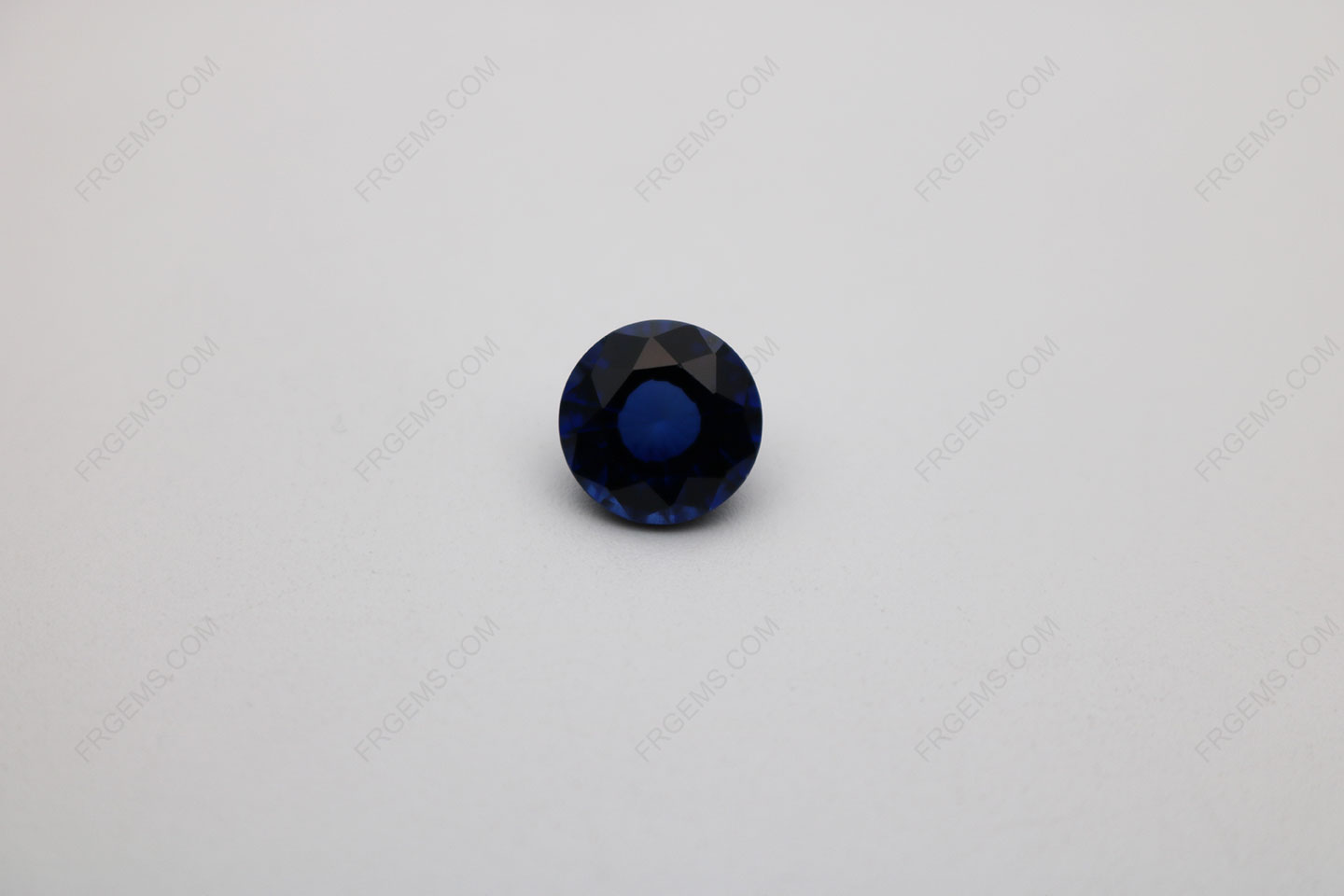 Loose Synthetic Corundum Blue Sapphire 34# Round Shape step cut Thailand cutting 8mm stones Supplier china