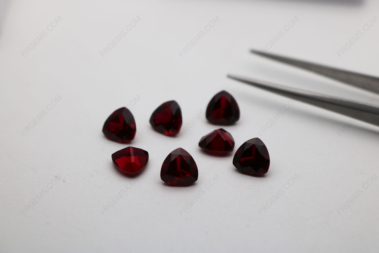 Loose Synthetic Lab Created Corundum Ruby Red dark 8# color Trillion Shape Faceted Cut 8x8mm gemstones IMG_2795