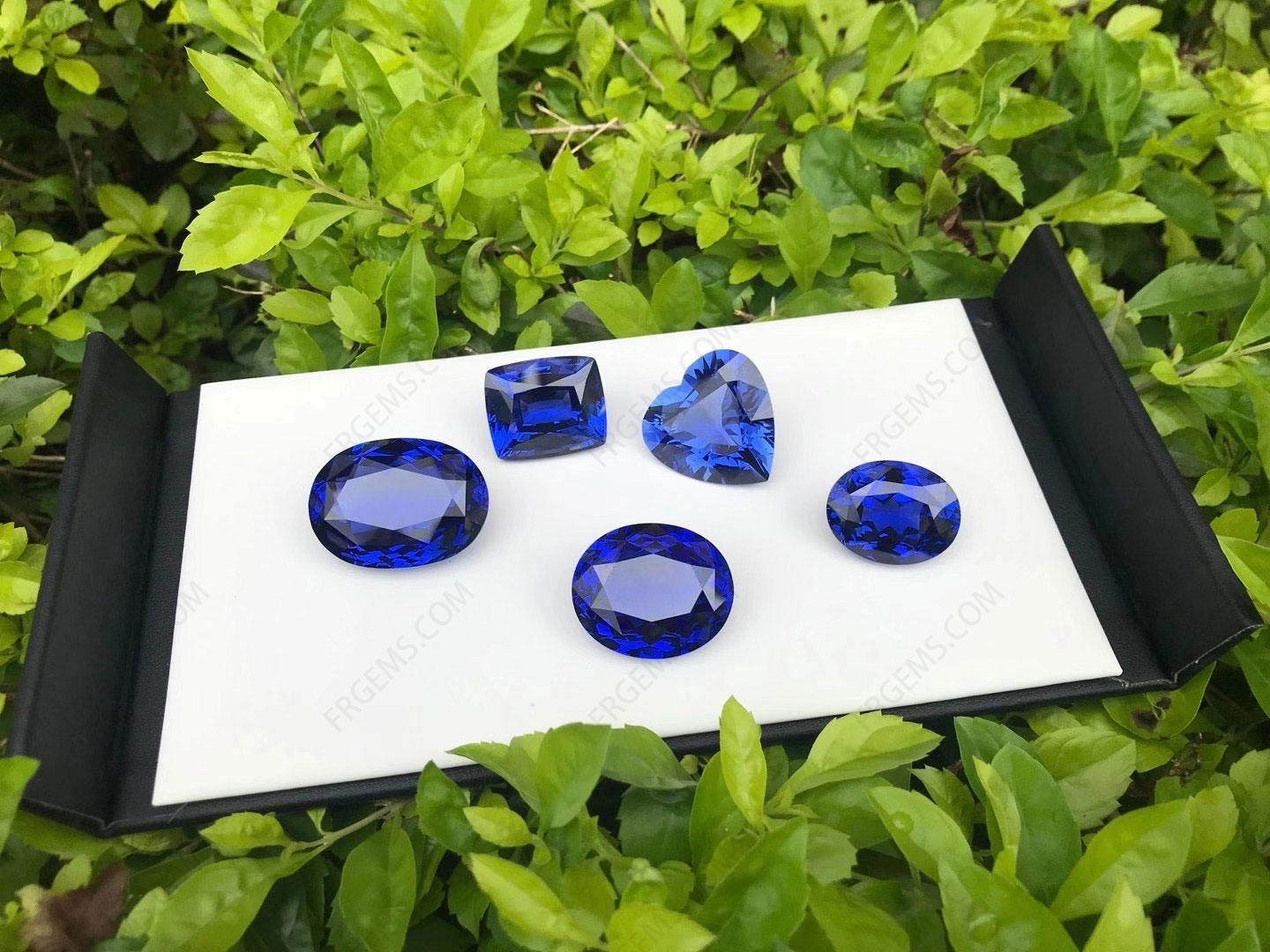 Lab Grown Pulled Czochralski Blue Sapphire Gemstone Manufacturer and suppliers from China