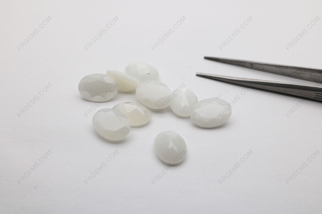 Natural-Moonstone-Oval-shape-faceted-14x10mm-gemstones-China-Supplier-IMG_5063