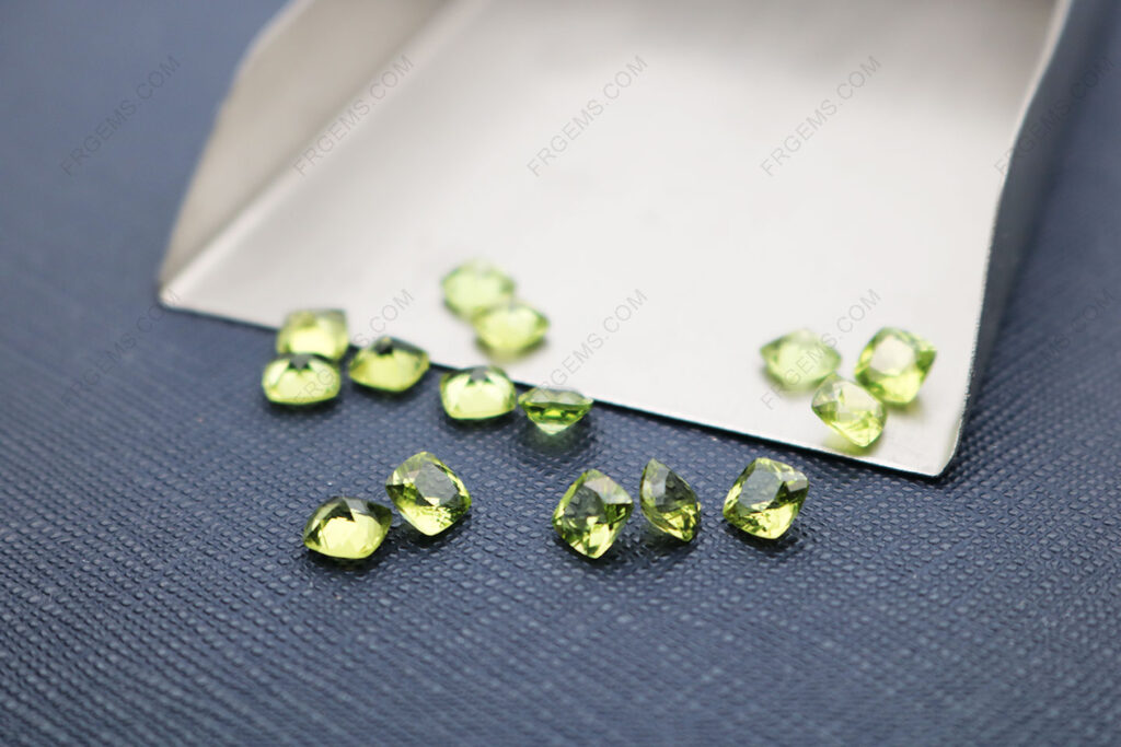 Natural-genuine-Peridot-Color-Cushion-faceted-5x5mm-Gemstones-manufacturer-China-IMG_5125