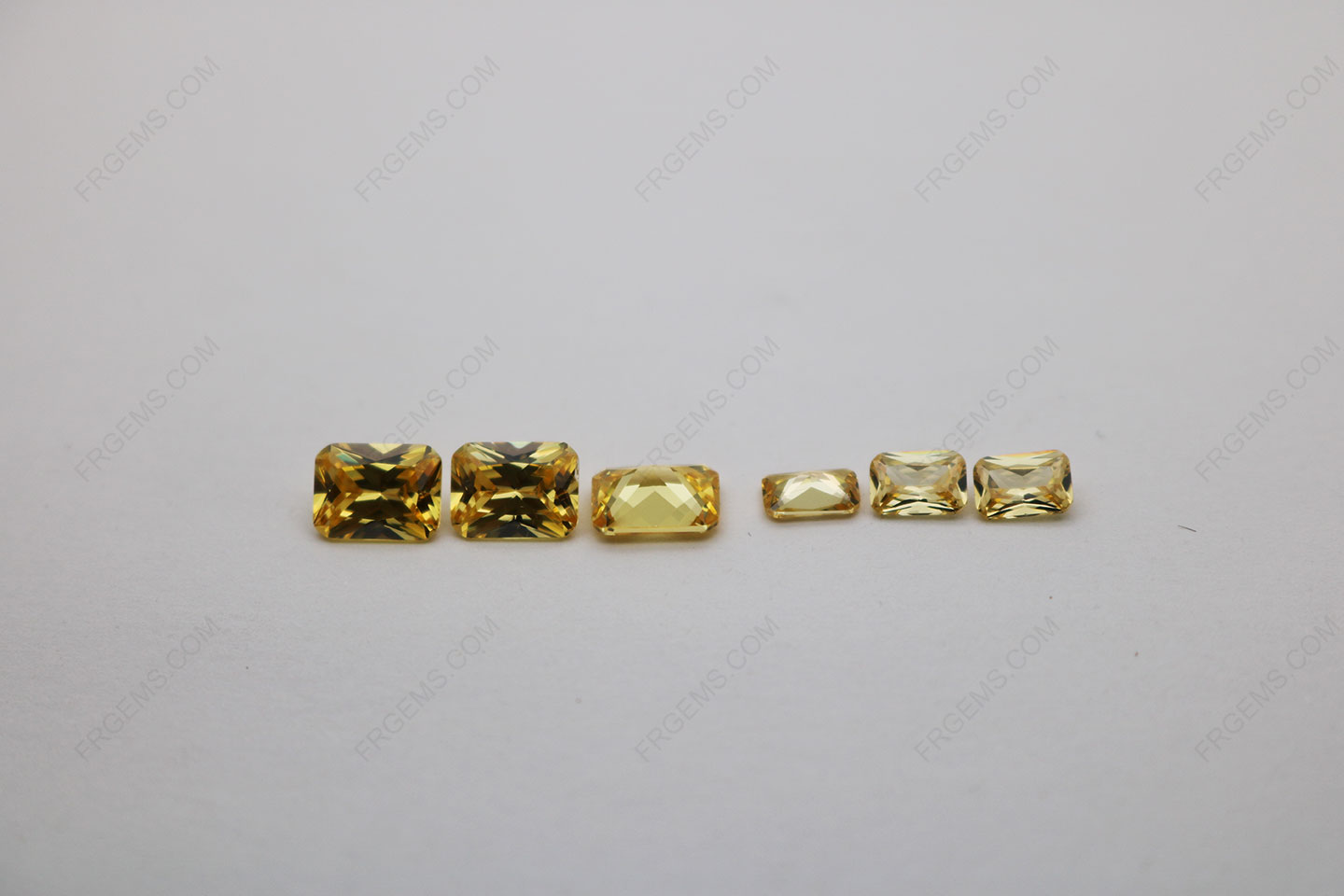 Cubic zirconia golden yellow light color shade radiant cut 8x6mm and 6x4mm gemstones IMG_5353