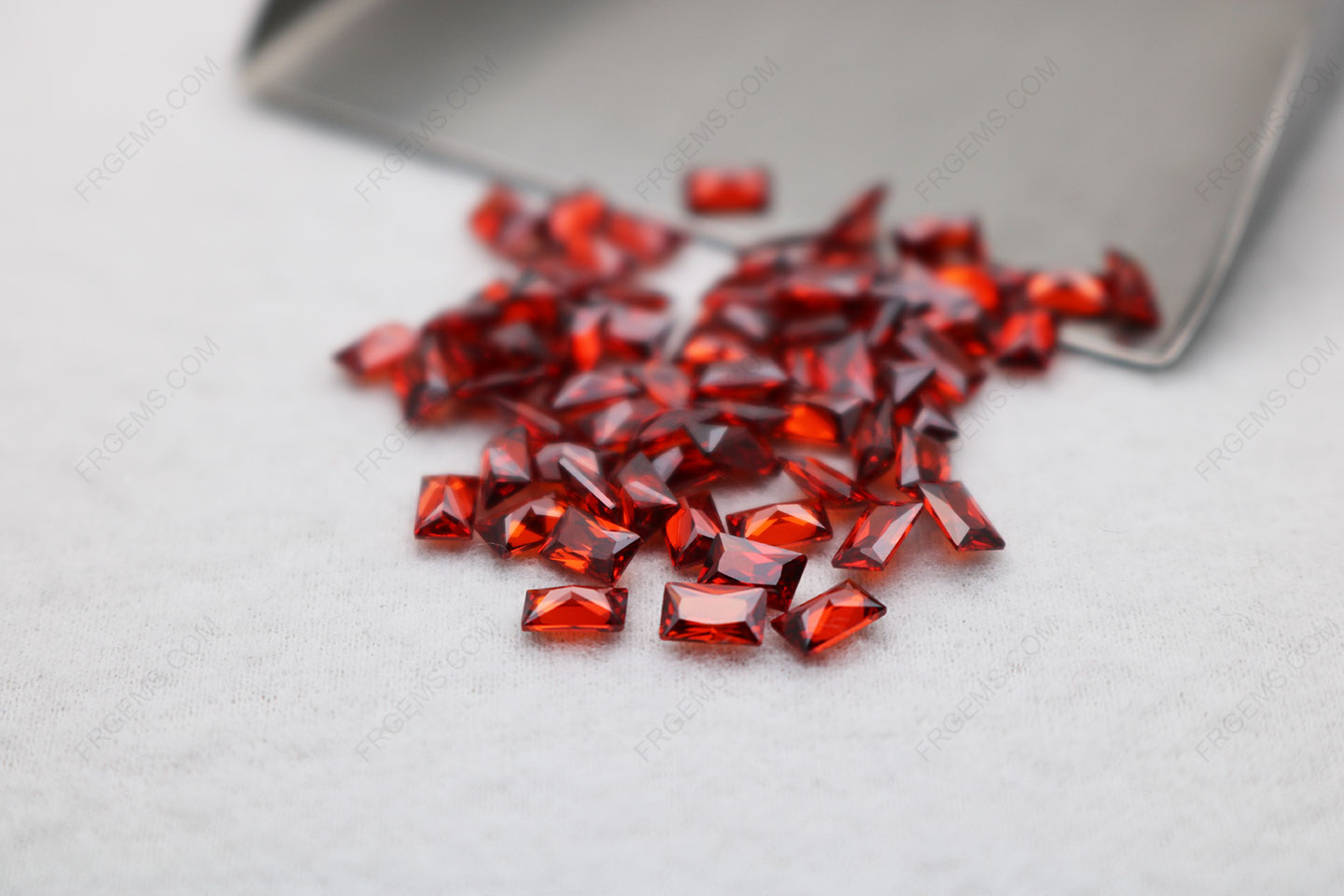 Loose Cubic Zirconia birthstone Garnet Red color Rectangle shape princess faceted cut gemstones IMG_5223