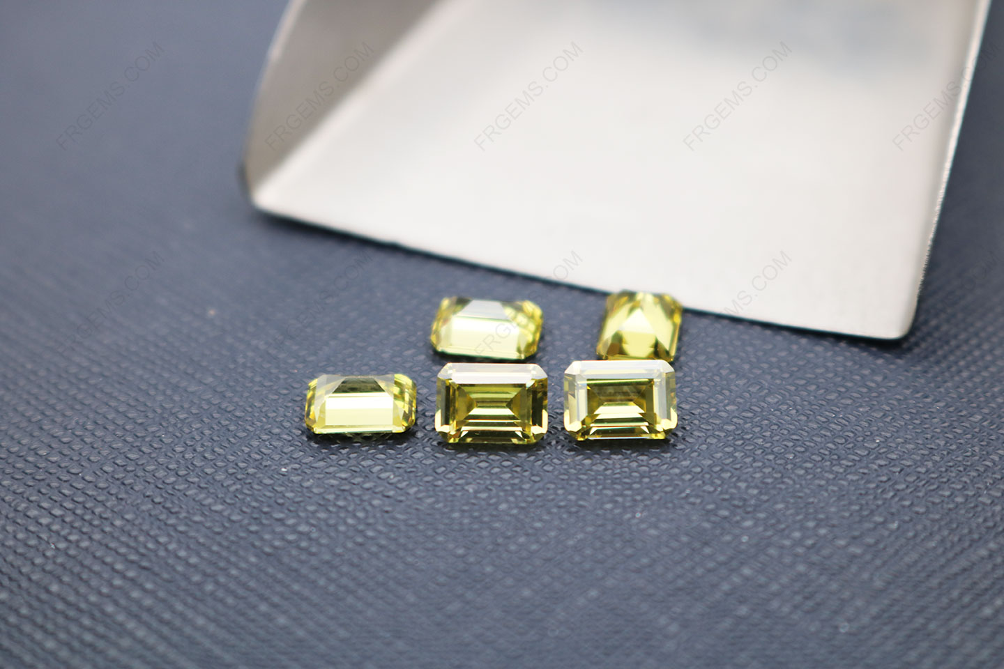 Cubic Zirconia Olive Yellow Octagon Emerald Cut 5x7mm gemstones CZ25 IMG_5472