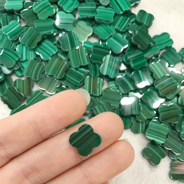 Natural genuine Malachite four leaf Clover Shape Loose Stone wholesale from China Supplier