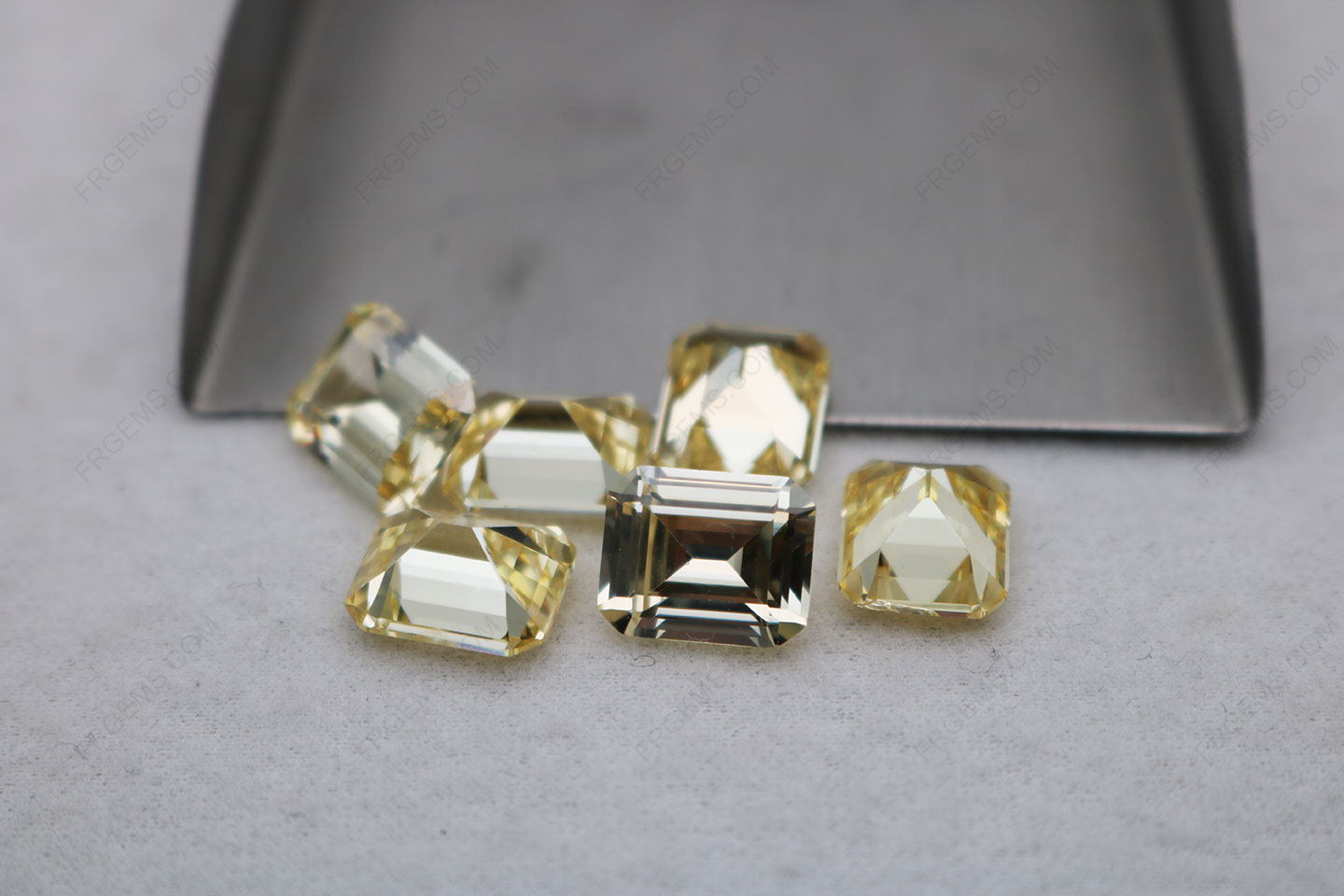 Loose CZ Canary Yellow Color Octagon Shape Emerald Cut 11x9mm gemstones CZ06 IMG_5703