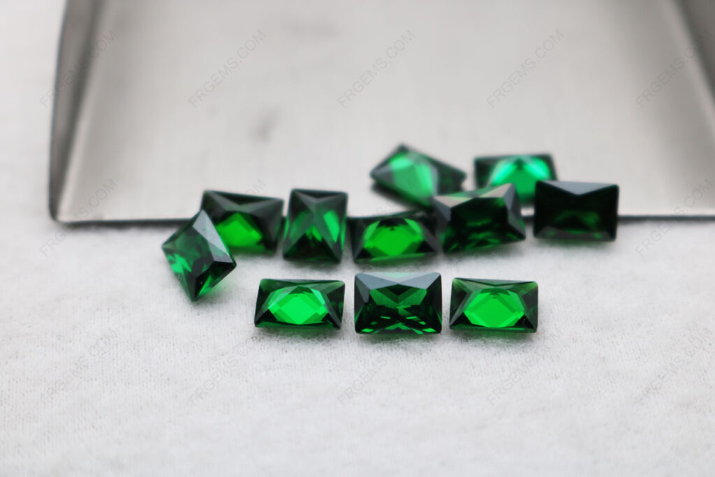 Cubic-Zirconia-Green-Rectangle-Shape-Princess-Cut-7x5mm-gemstones-CZ35-IMG_574