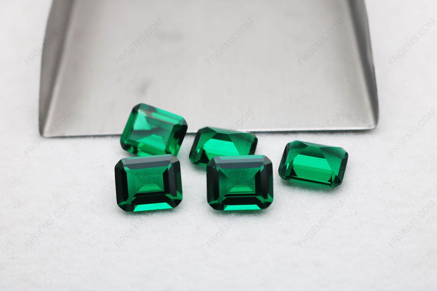Nano Crystal Emerald Green #111 Color Emerald Cut 11x9mm Loose gemstones wholesale