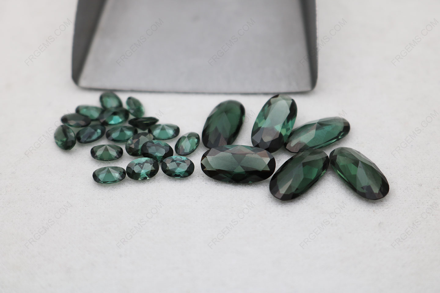Synthetic Green Tourmaline Color Spinel #152 Oval Shape Faceted Cut 6x4mm and 14x7mm gemstones