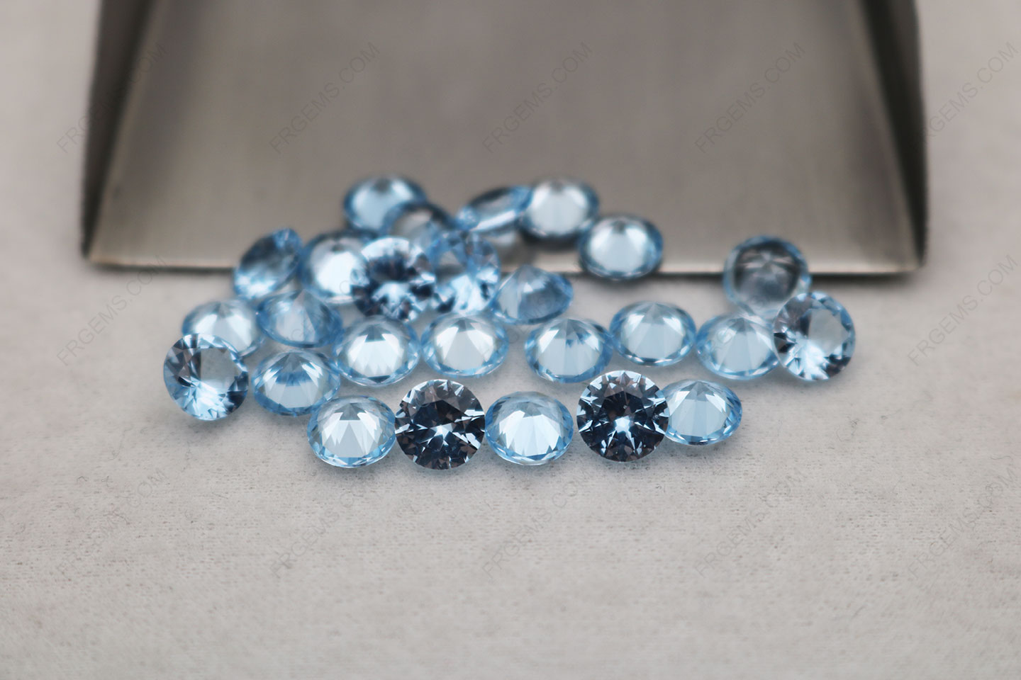 Spinel Aquamarine Blue Light Color #104 Round Shape Faceted Cut 6mm gemstones