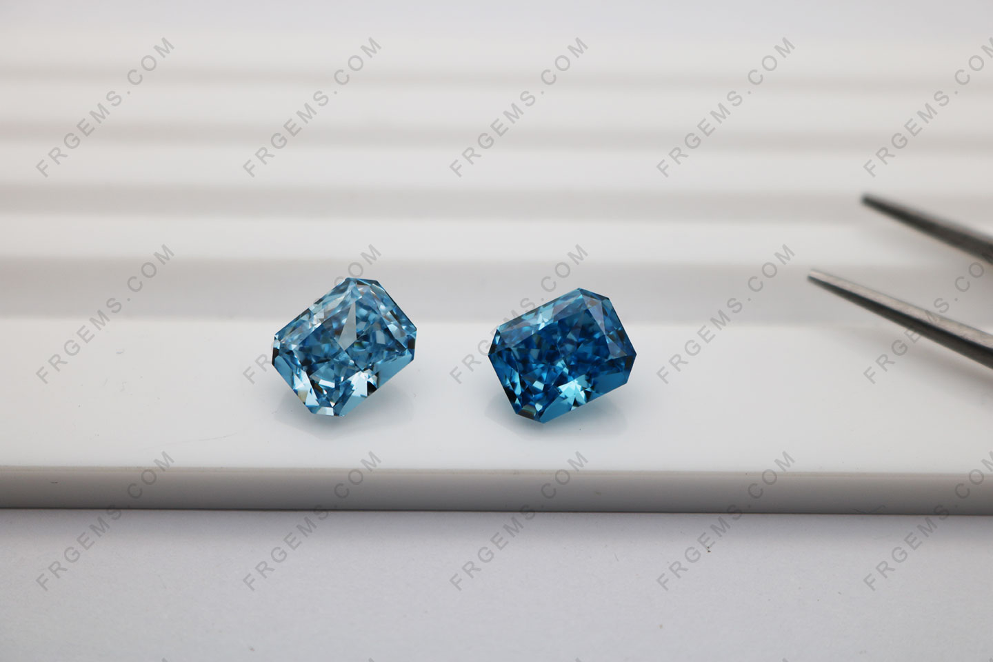 MAN MADE ROYAL BLUE SPINEL 12X10  MM BAGUETTE CUT OUTSTANDING COLOR AAA 
