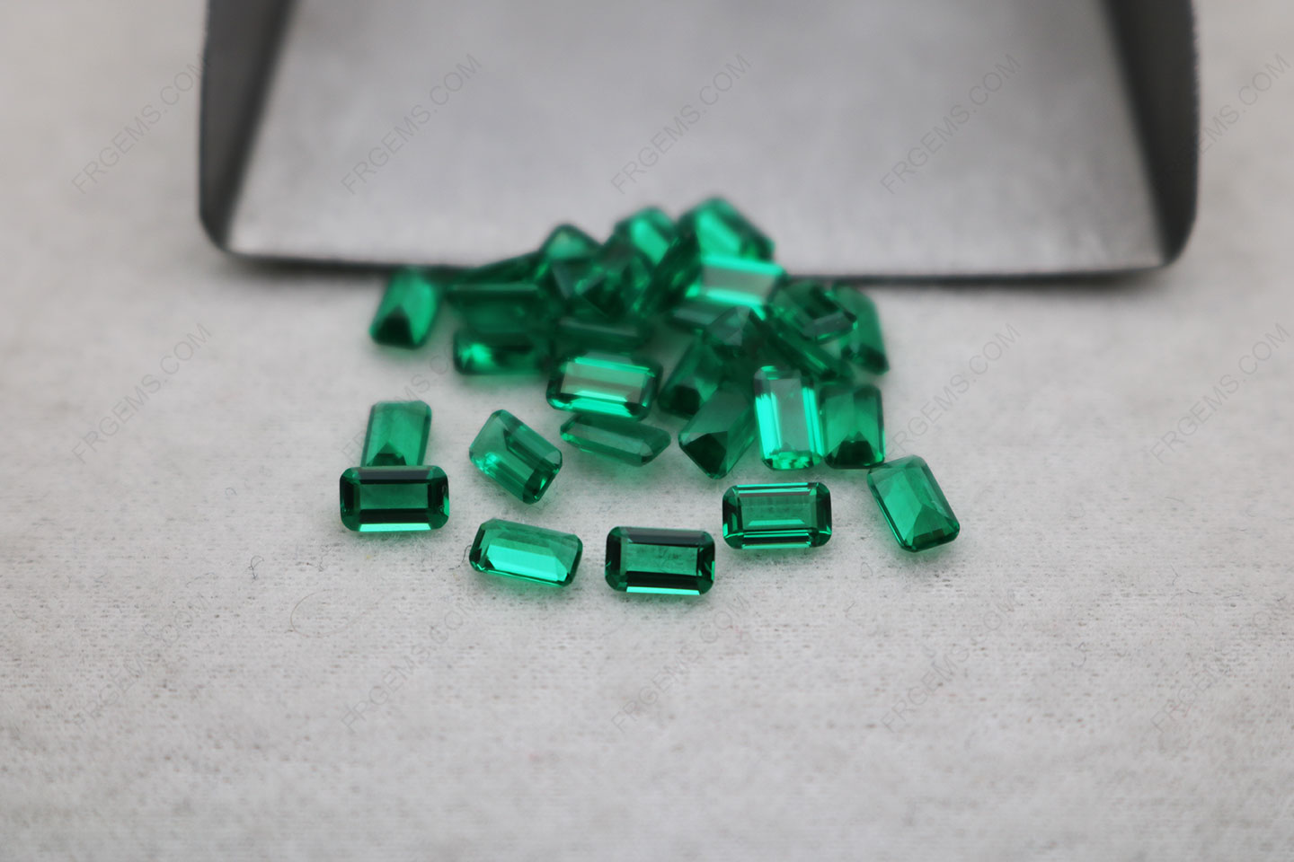 Wholesale Octagon Shape Emerald Cut Nano Emerald Green #112 3x5mm gemstones